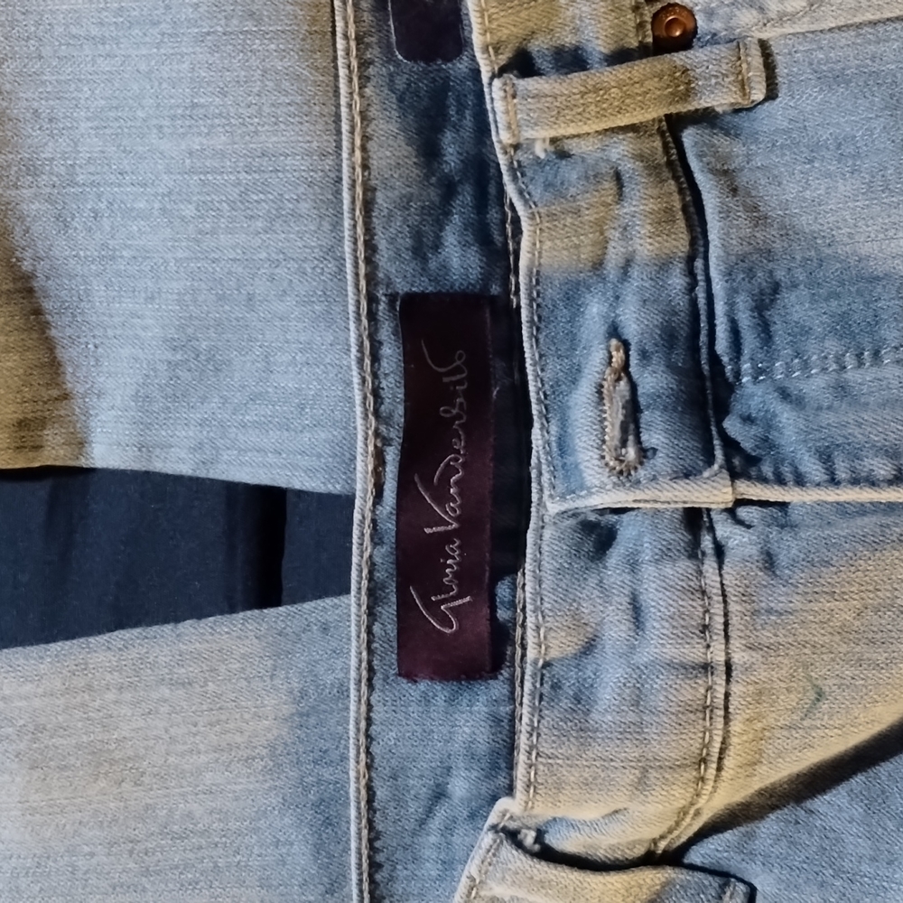 GLORIA VANDERBILT jeans